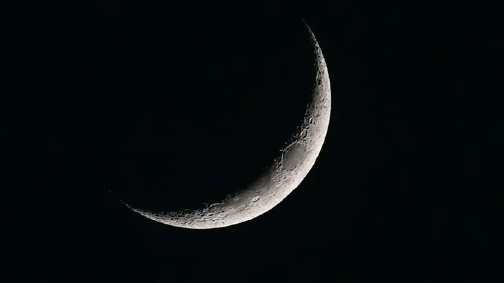 الفلكي الجوبي يكشف موعد أول أيام شهر رمضان المبارك